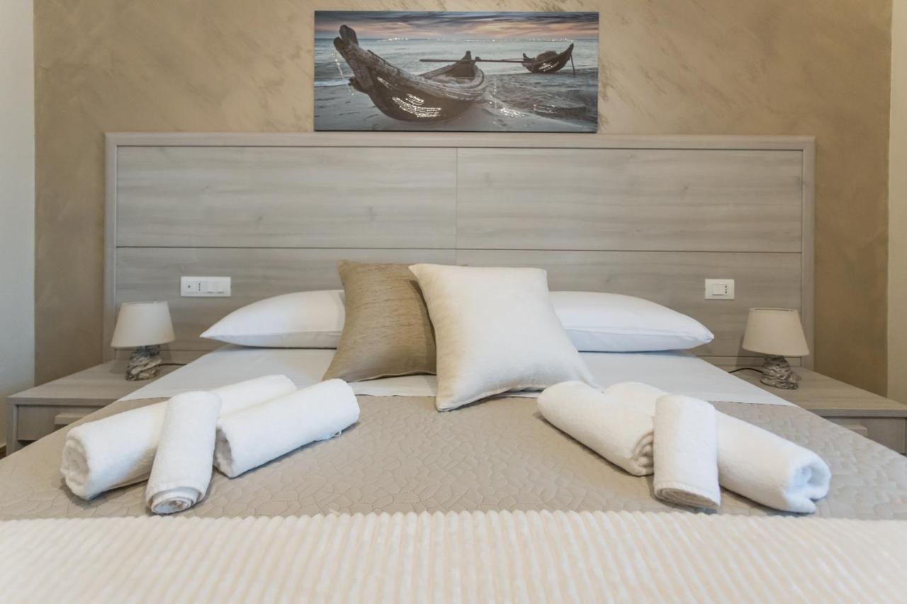 Oasi Perla Del Mare Rooms Ачи Костелло Экстерьер фото