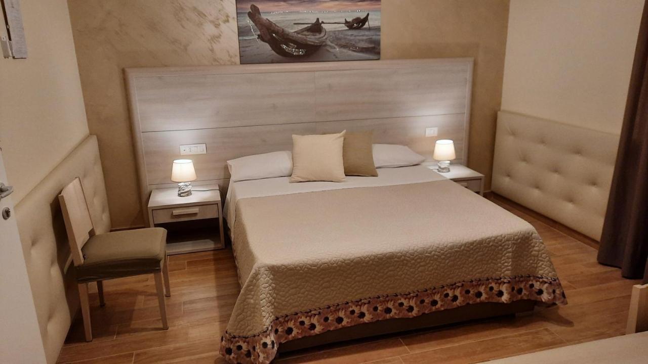 Oasi Perla Del Mare Rooms Ачи Костелло Экстерьер фото