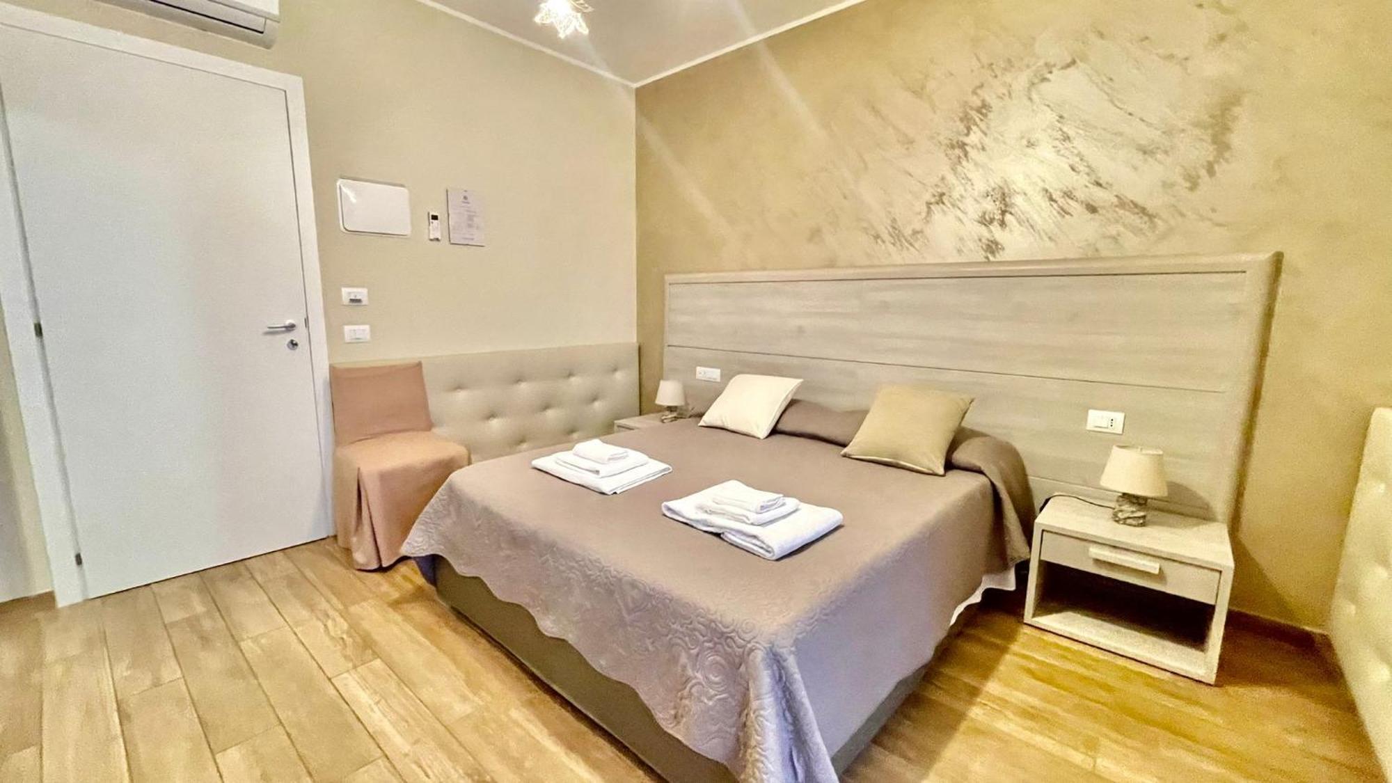 Oasi Perla Del Mare Rooms Ачи Костелло Экстерьер фото