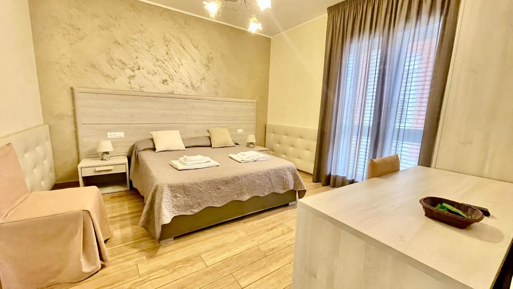 Oasi Perla Del Mare Rooms Ачи Костелло Экстерьер фото